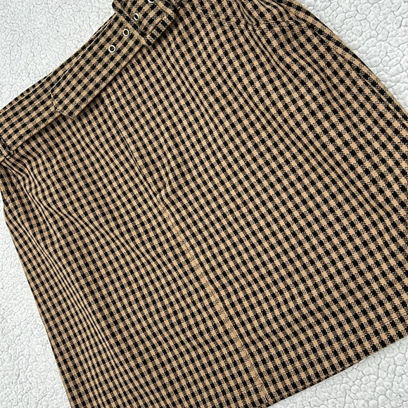 Hollister Gingham Checked Belted Skirt, Size medium - Picture 2 of 7